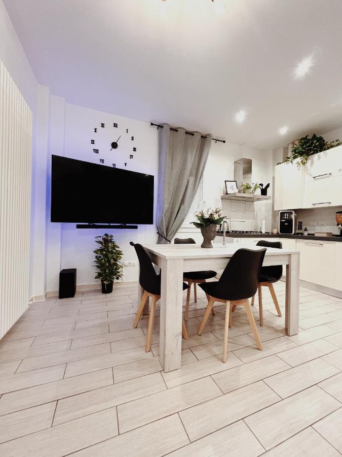 Futura Suite Apartment Bologna Ngoại thất bức ảnh